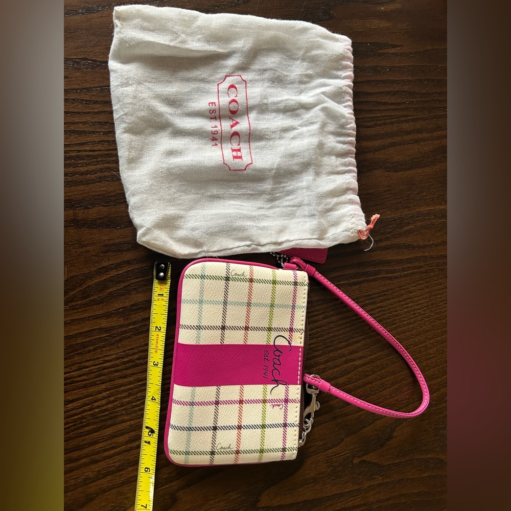 💙4/$20 Coach wristlet